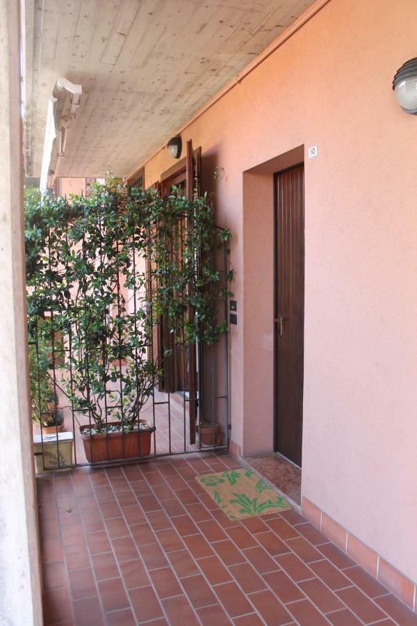 Indesenzano Apartment Desenzano del Garda Kültér fotó