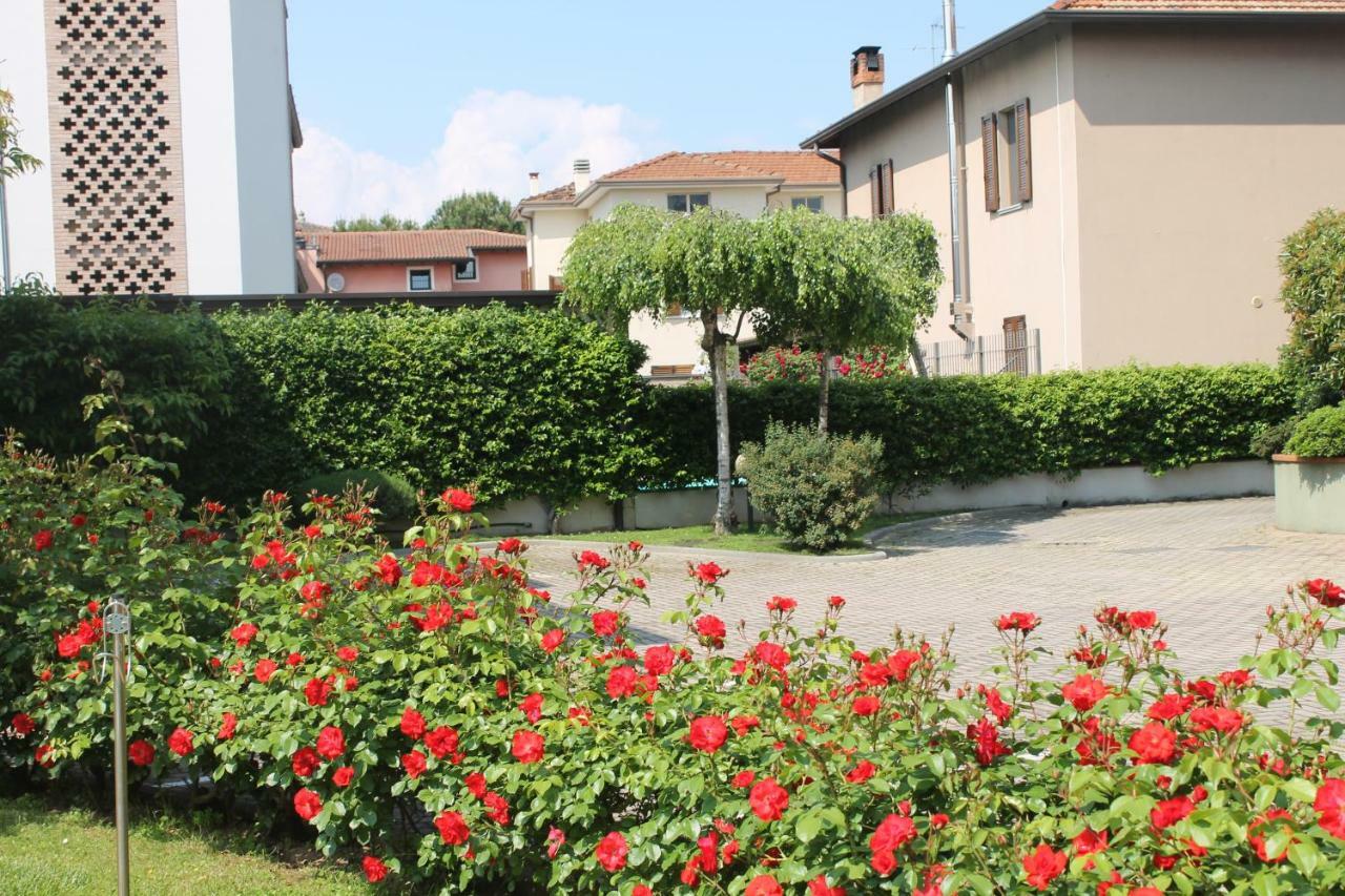 Indesenzano Apartment Desenzano del Garda Kültér fotó