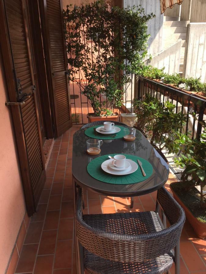 Indesenzano Apartment Desenzano del Garda Kültér fotó
