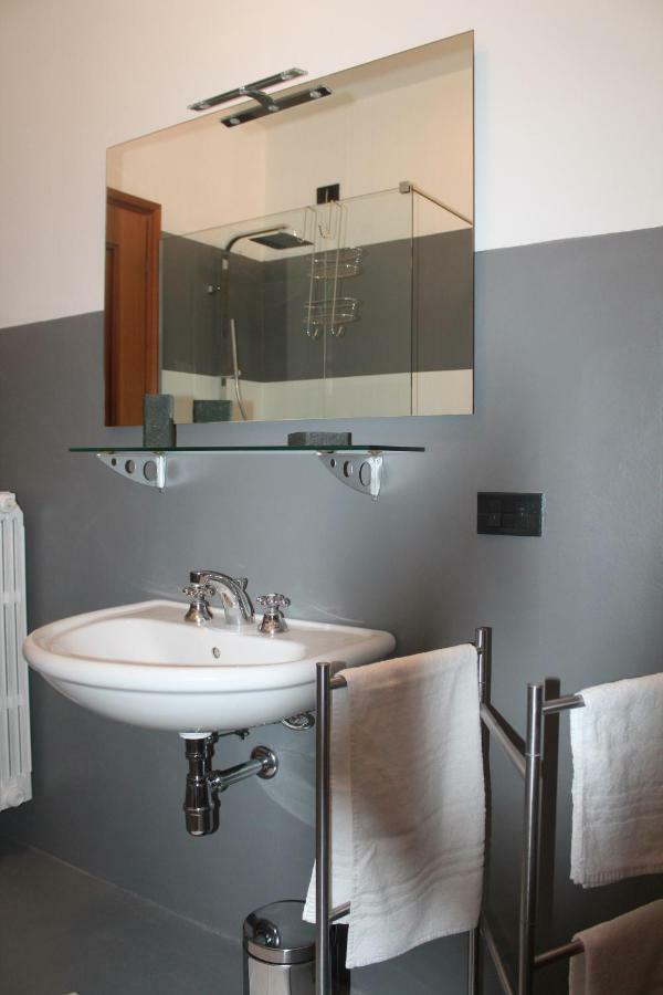 Indesenzano Apartment Desenzano del Garda Kültér fotó
