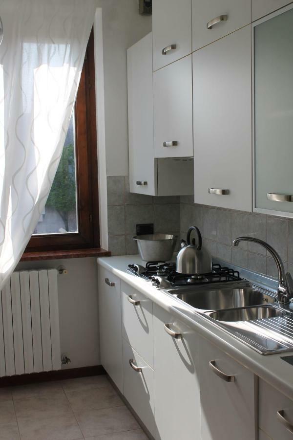 Indesenzano Apartment Desenzano del Garda Kültér fotó